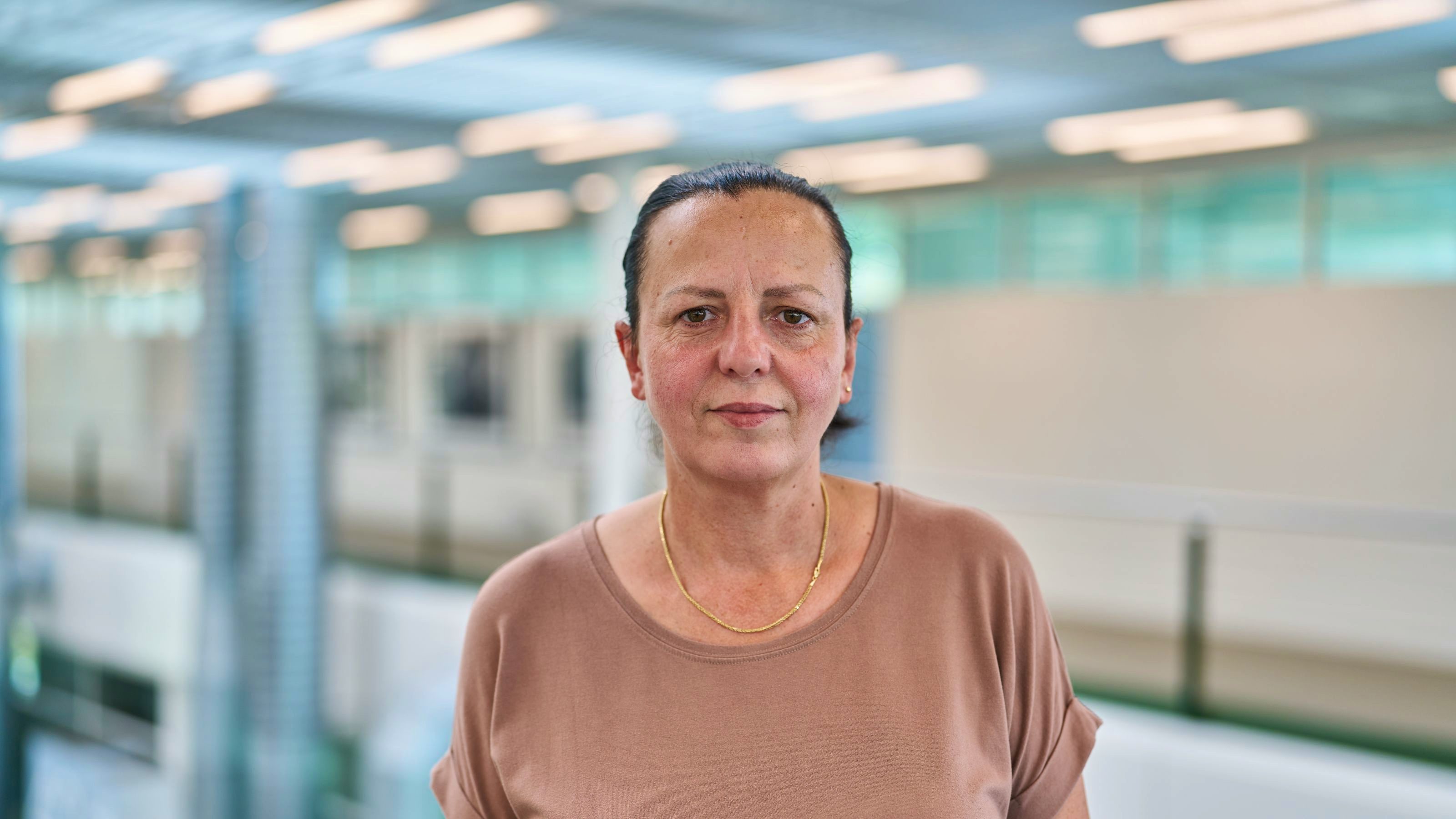 Mahmudije Islami – Employée Housekeeping/Nettoyeuse.