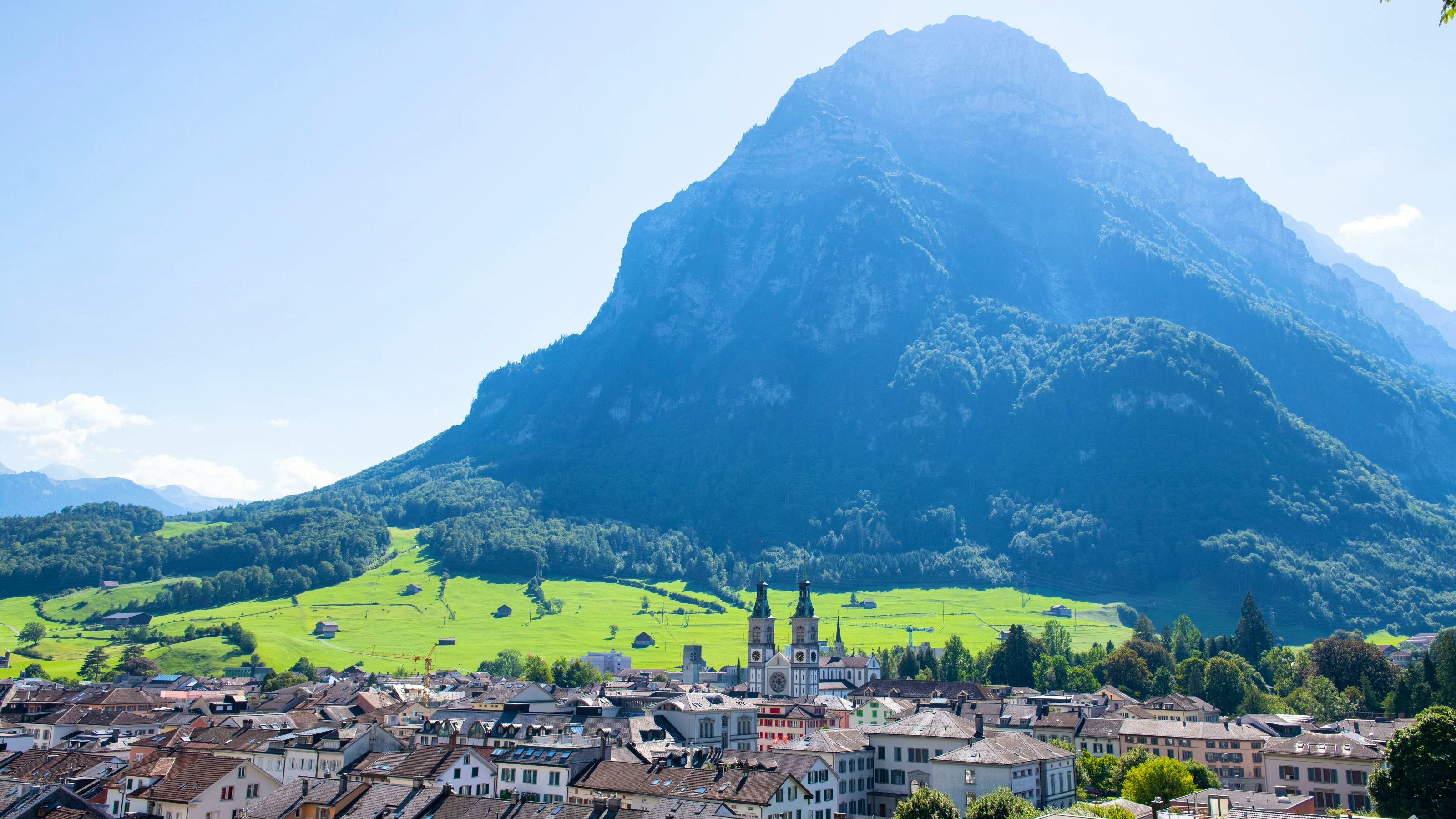 Bild der Stadt Glarus.