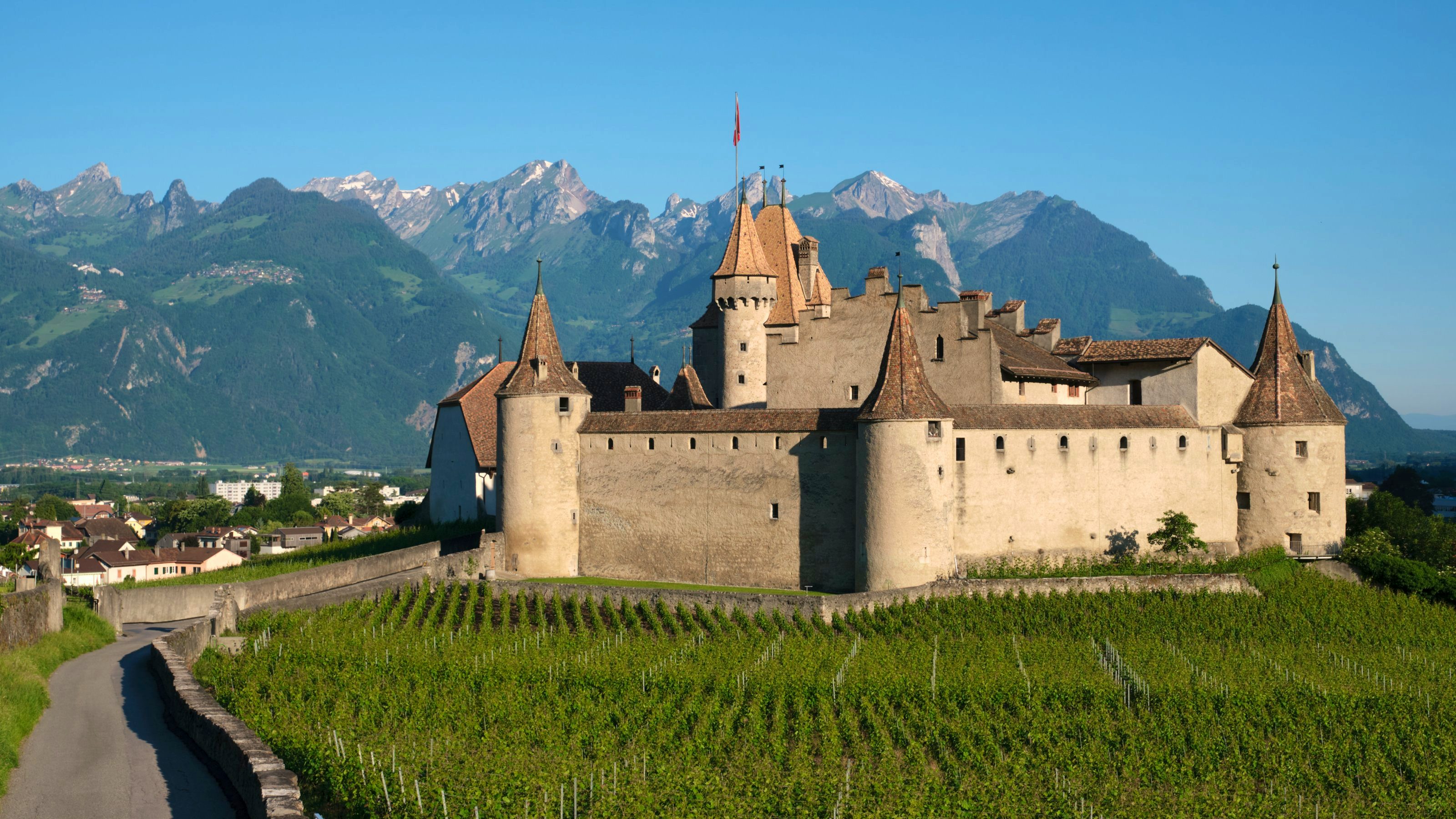 A picture of the Château d’Aigle.